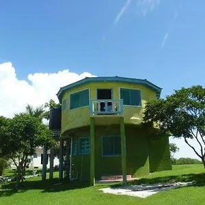 ** Guest house Waikiki Jamaica
